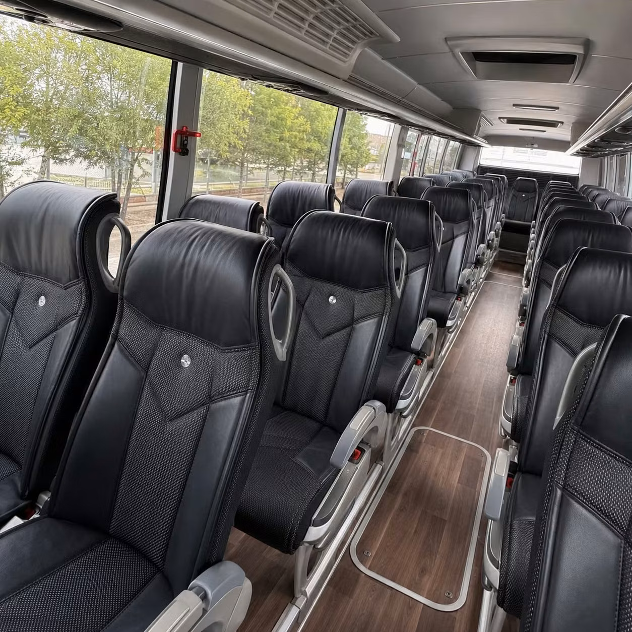 charter buses for large concert groups and corporate event nights in coral springs