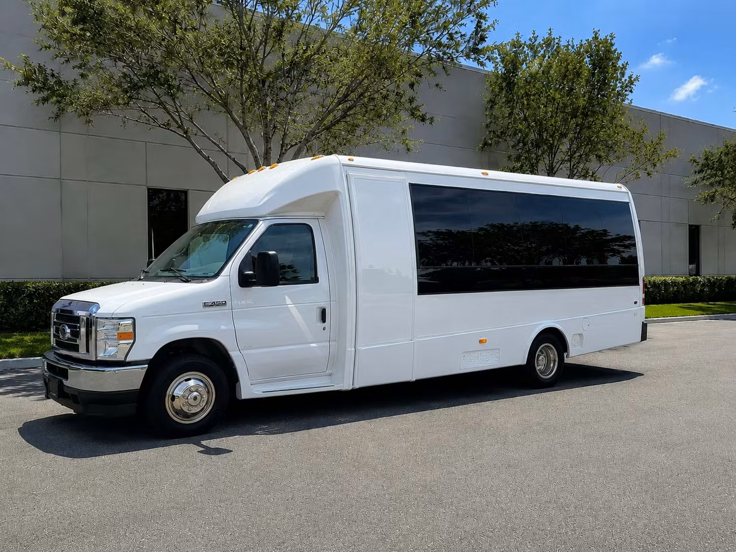 coral springs 18 passenger minibus rental