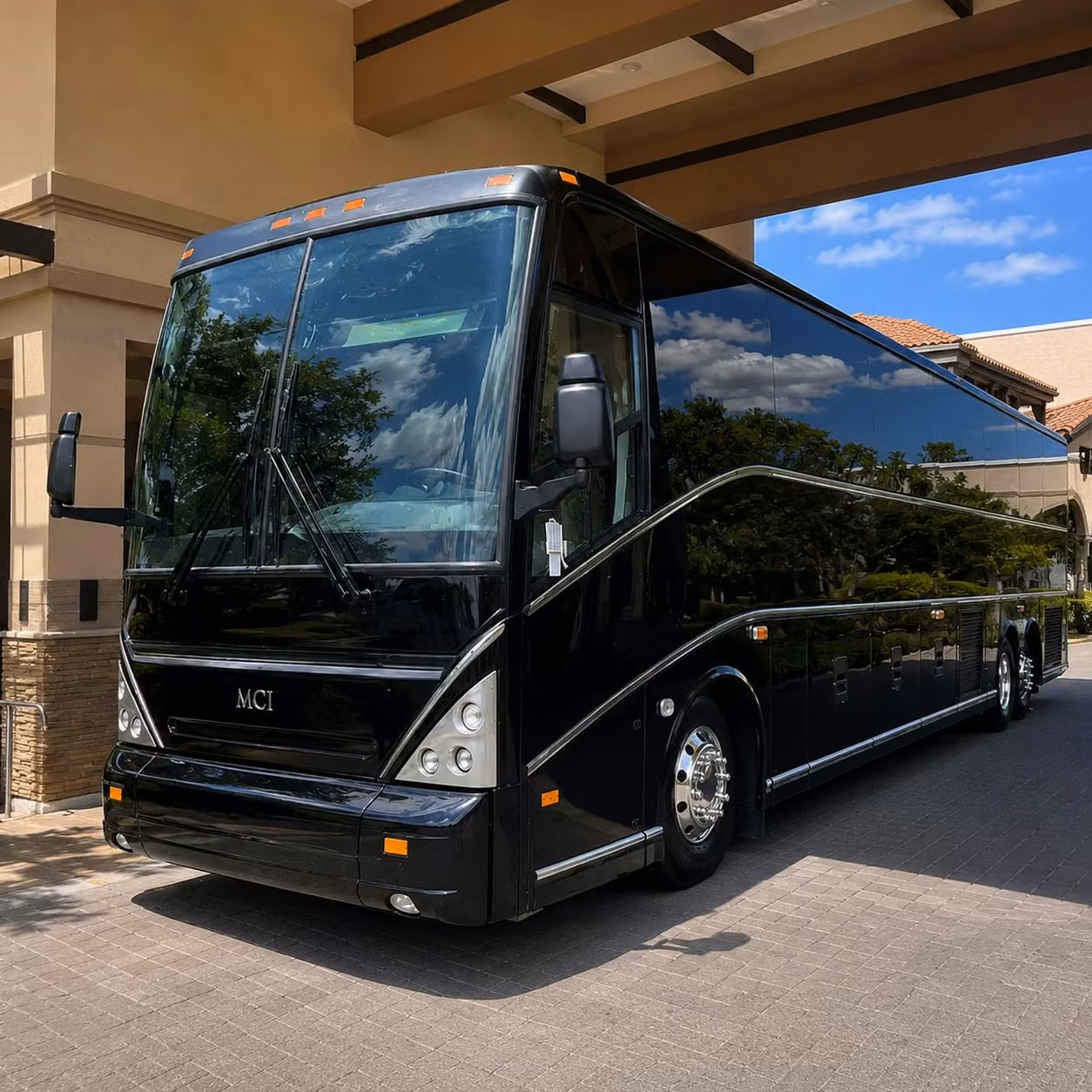 coral springs employee shuttle services for daily commuters and corporate campuses